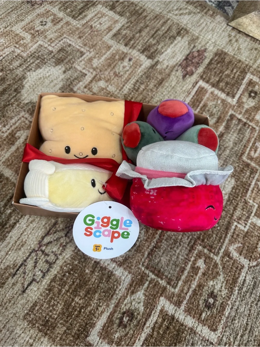 New GiggleScape Children’s Charcuterie Box 4 Plush Cheese, Olives, Jam, Crackers